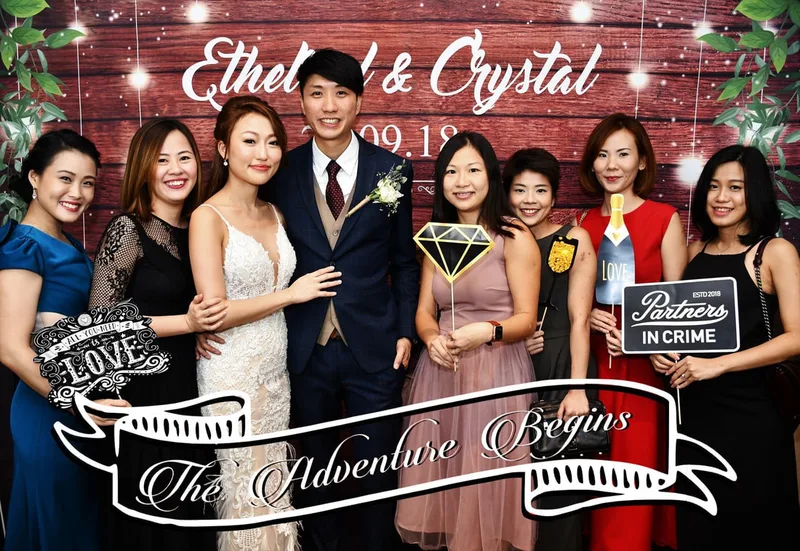 wedding photobooth with customisable backdrop design