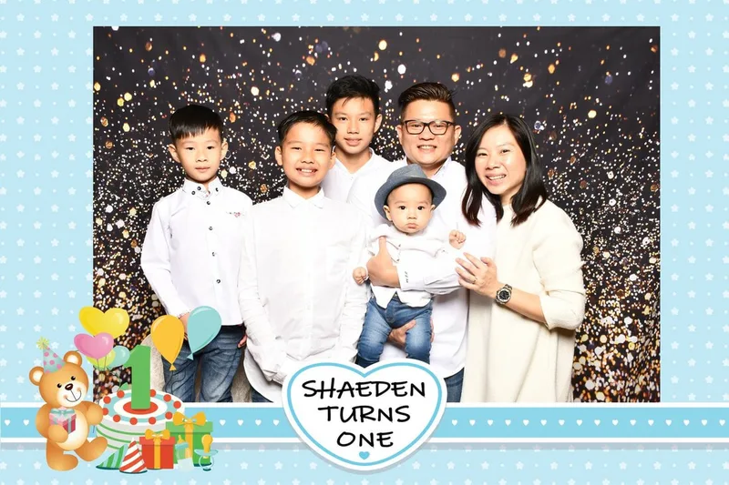 birthday photobooth