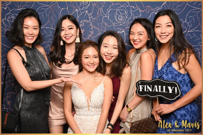 wedding photobooth backdrop design