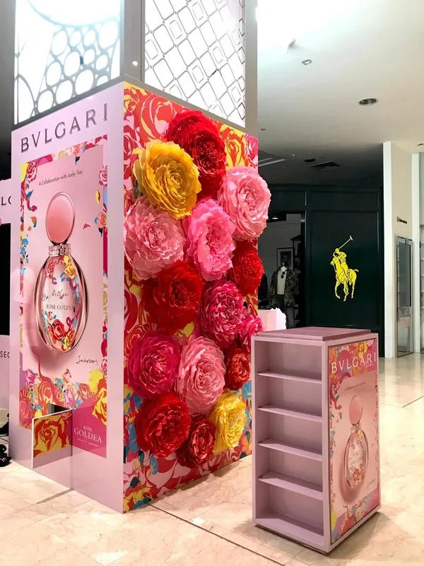 bvlgari singapore goldea set up papermeister crepe paper flower wall