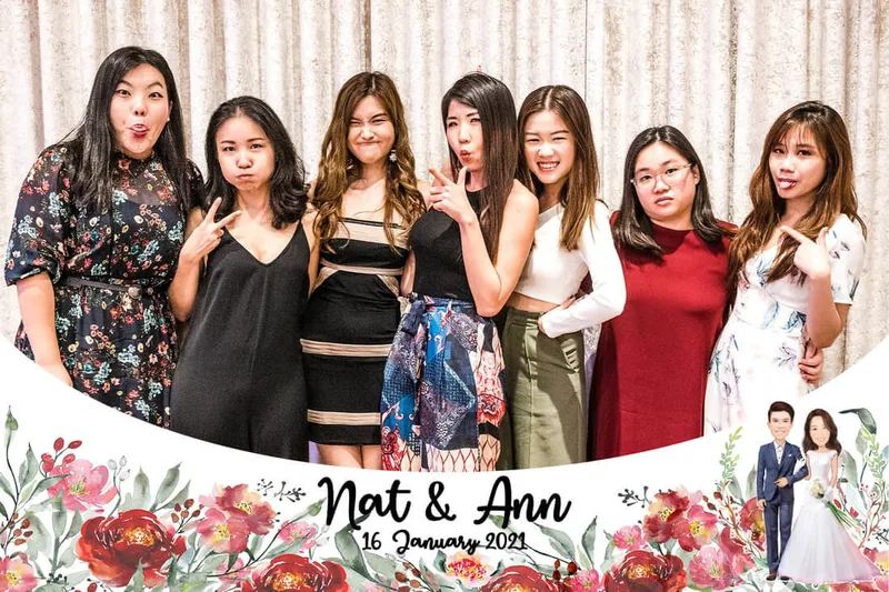 wedding roaming photographer with instant prints singapore